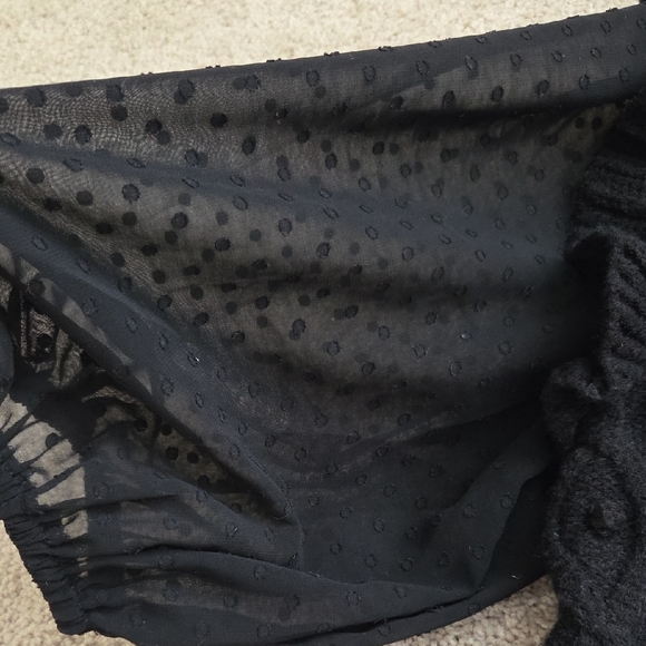 Elegant Black Women's Turtleneck Sweater - Picture 3 of 6